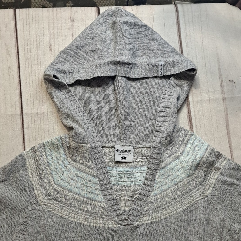Columbia Gray Hooded Sweater Size Small Cotton Nylom Angora